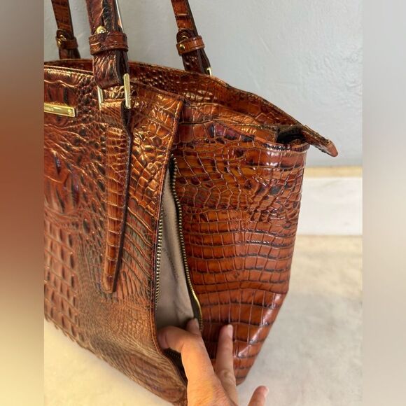 BRAHMIN PARIS PECAN MELBOURNE CROC EMBOSSED LEATHER - Picture 6 of 16